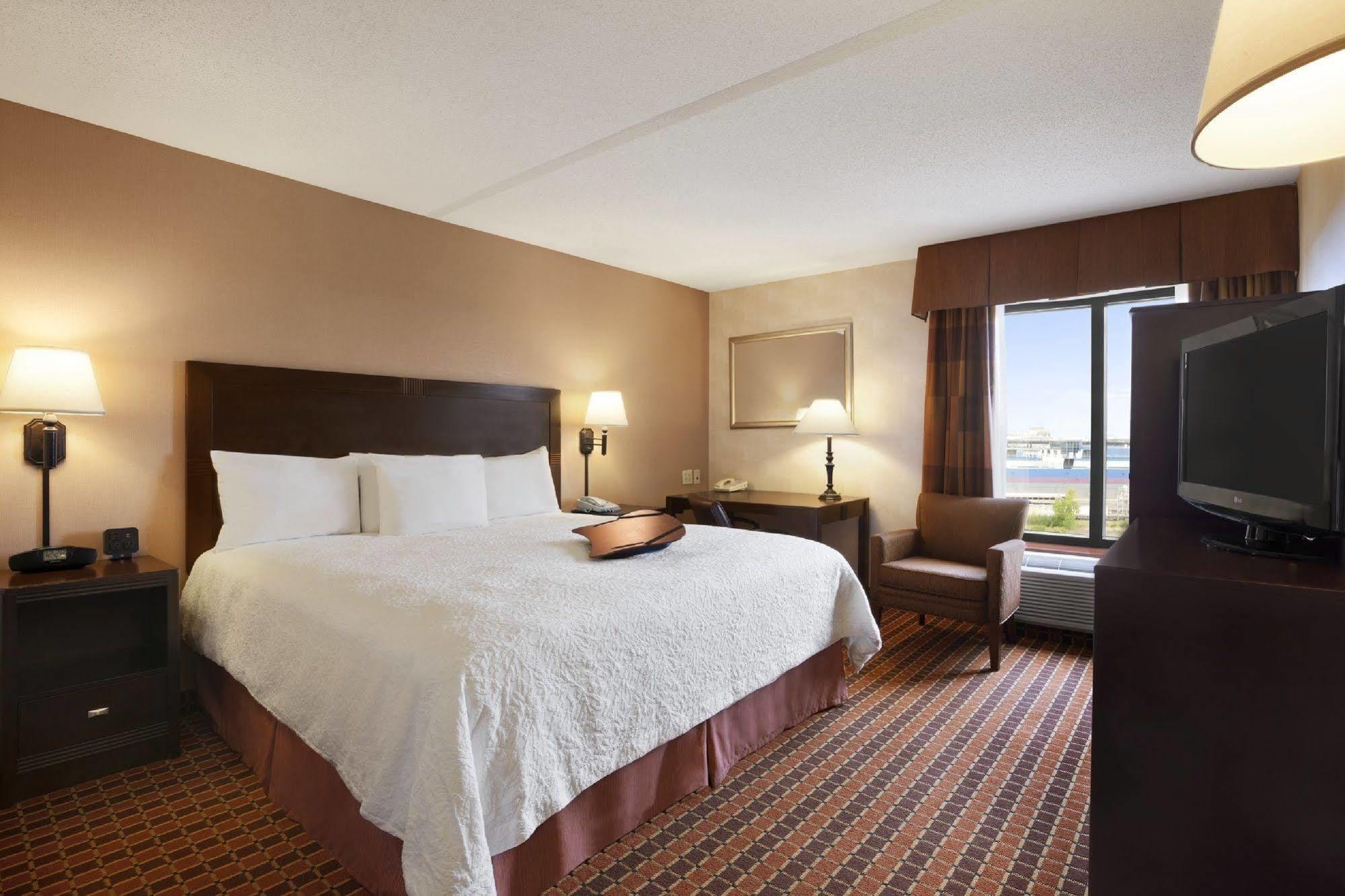 Hampton Inn By Hilton Boston/Cambridge Exteriér fotografie